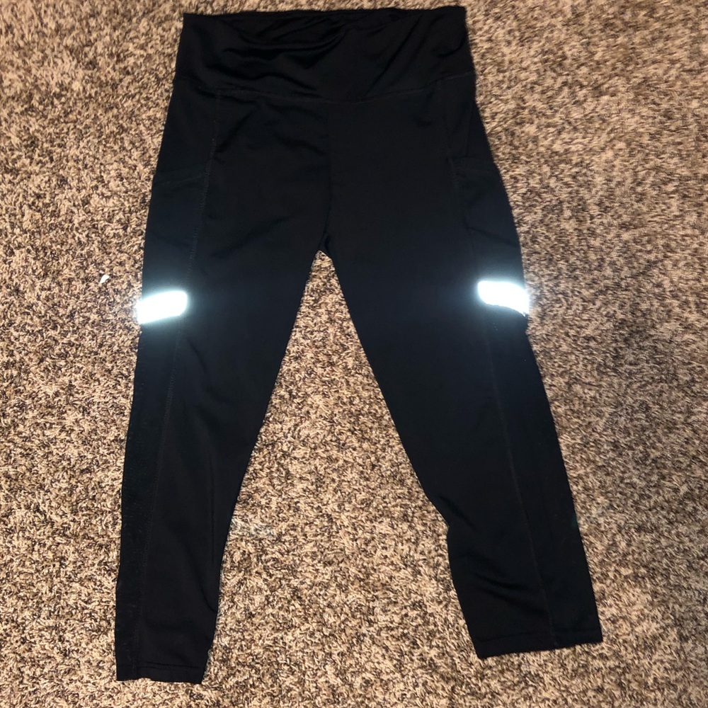 Black leggings.